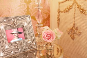 glam gold nursery
