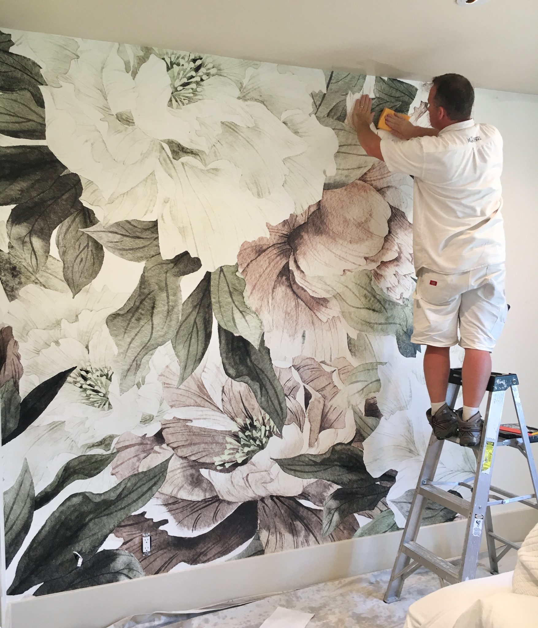 Large Floral Wallpaper from Anewall