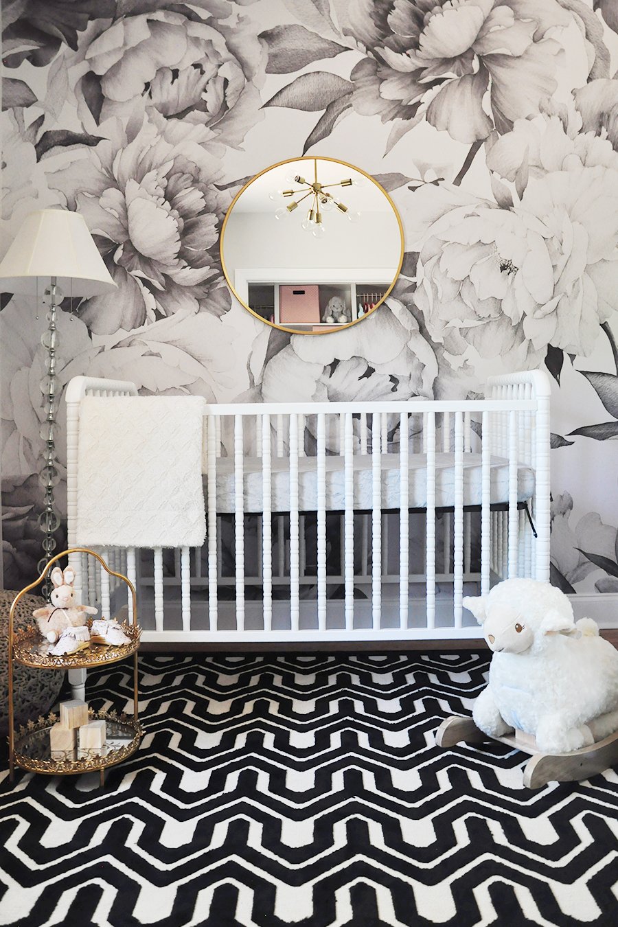 Black and white nursery design by Foxy Oxie