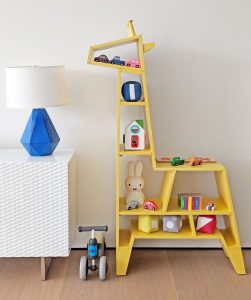 Giraffe Bookshelf Crate & Kids