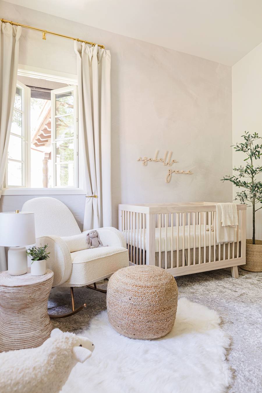 Natural & Neutral Nursery Design